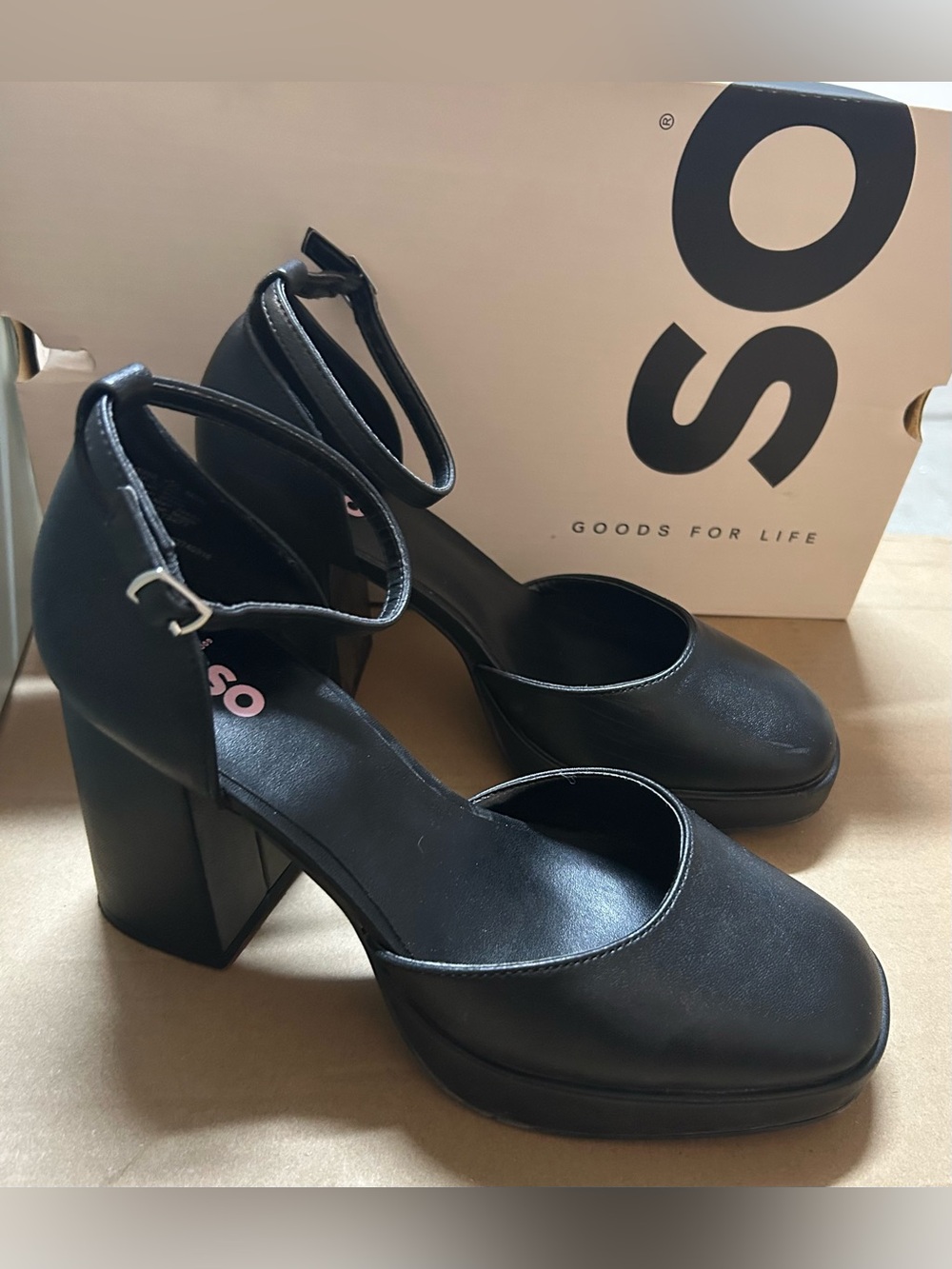 SO Black Block Heel